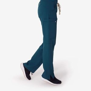FIGS Caribbean Blue Kade Cargo Scrub Bottoms XS
